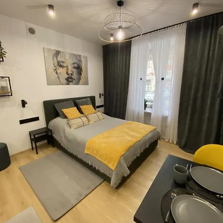 St. Cross Apartment Kraków Zewnętrze zdjęcie