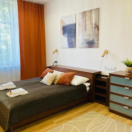 St. Cross Apartment Kraków Zewnętrze zdjęcie